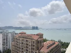��˸���
