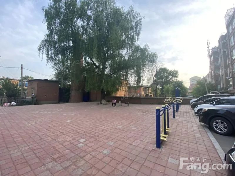 小区相关图