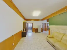 ����԰����