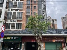 海逸豪庭临街商铺出租,87平方正空间,月租3500