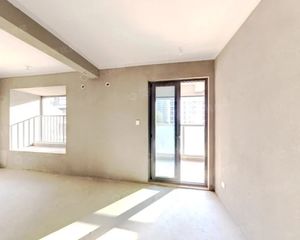 大成东境南向三居室,地铁150米,仅售88万