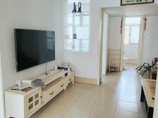 一楼带院石墙南开门,三室两厅实住面积大于房本面积诚心出售