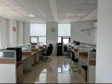 通透明亮办公室可随意割