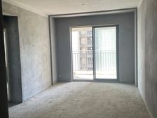 张湾区 华西城 3室2厅 89.00㎡ 45万