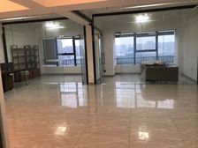 房东直租万达商区办公室100平米有家具空调