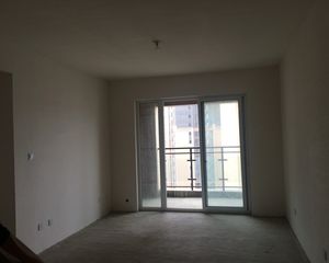 温江 洲际银海湾清水小三房93.66㎡ 110.80万