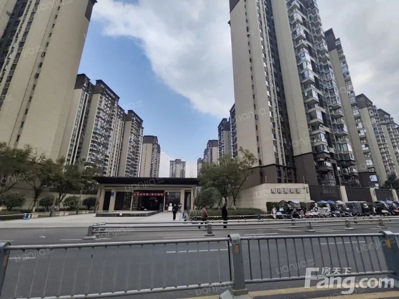 小区相关图