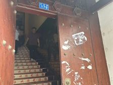 正安县中医院对面二楼商铺