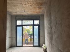 蓉都大道103平三居室,东向采光好,118万诚售