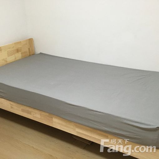  �б�̨����·93�� 2��1�� 54�O 1500Ԫ/�� 