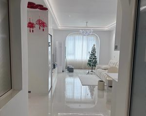 102㎡小三室 南北通透精装新房(带车位送家电)