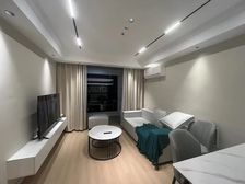 嘉海雅苑南向一居室 62平精装仅180万