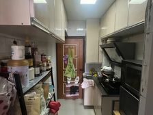 满五**朝南,下楼就是学校,即将加装电梯低总价有空间