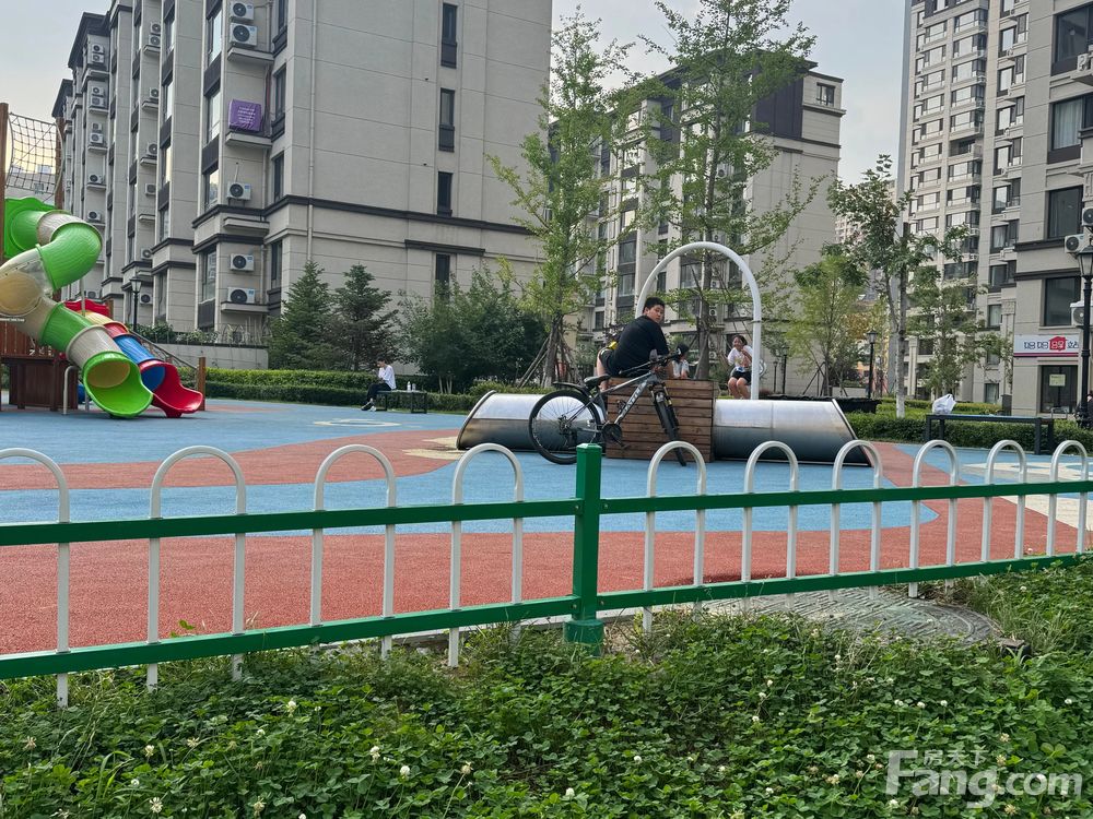 小区相关图