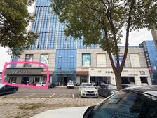 老河口 光彩商贸城新汽车站正对面 临街商铺