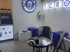 33平临街商铺出租 4.8米层高 押一付三