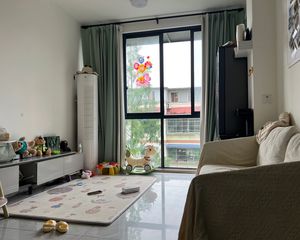 中央花园三期 2室2厅 带同面积楼顶私家花园