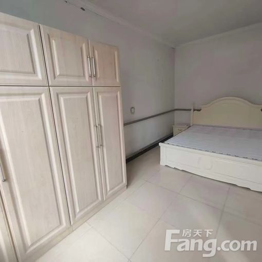  ���˲�������ׯ�� 5��1�� 350�O 2500Ԫ/�� 