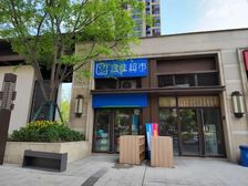 中央公园小学对面清澜社区底商出租