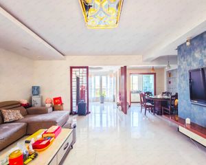 长乐 城市之春 4室2厅 156.00㎡ 199万
