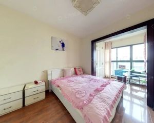 龙泉驿 御源大湖区 2室2厅 89.37㎡ 79万