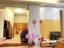碧月湾花园183平四居室 前阳台太阳日出东边升起 南北通透