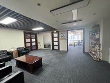 环球广场甲级写字楼出租 415平精装空间 交通便捷