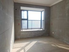 驿城区 建业春天里 3室2厅 136.60㎡ 56.80万