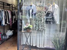 15年盈利中服装店转让