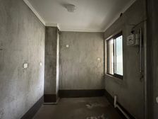 龙子湖 石榴湖山春晓 3室2厅 105.00㎡ 90万