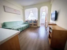 ����������ͷ���칫Ԣ