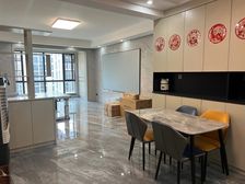 双清区 和盛·中央城 4室2厅 145.30㎡ 82万