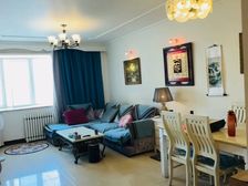 地铁旁精装修小三居满五****全新家电大型商超拎包入住采光好!